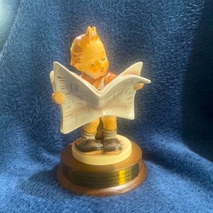 Goebel Hummel Figurine “The Chancellor’s Visit” .   1007 Of 4950
